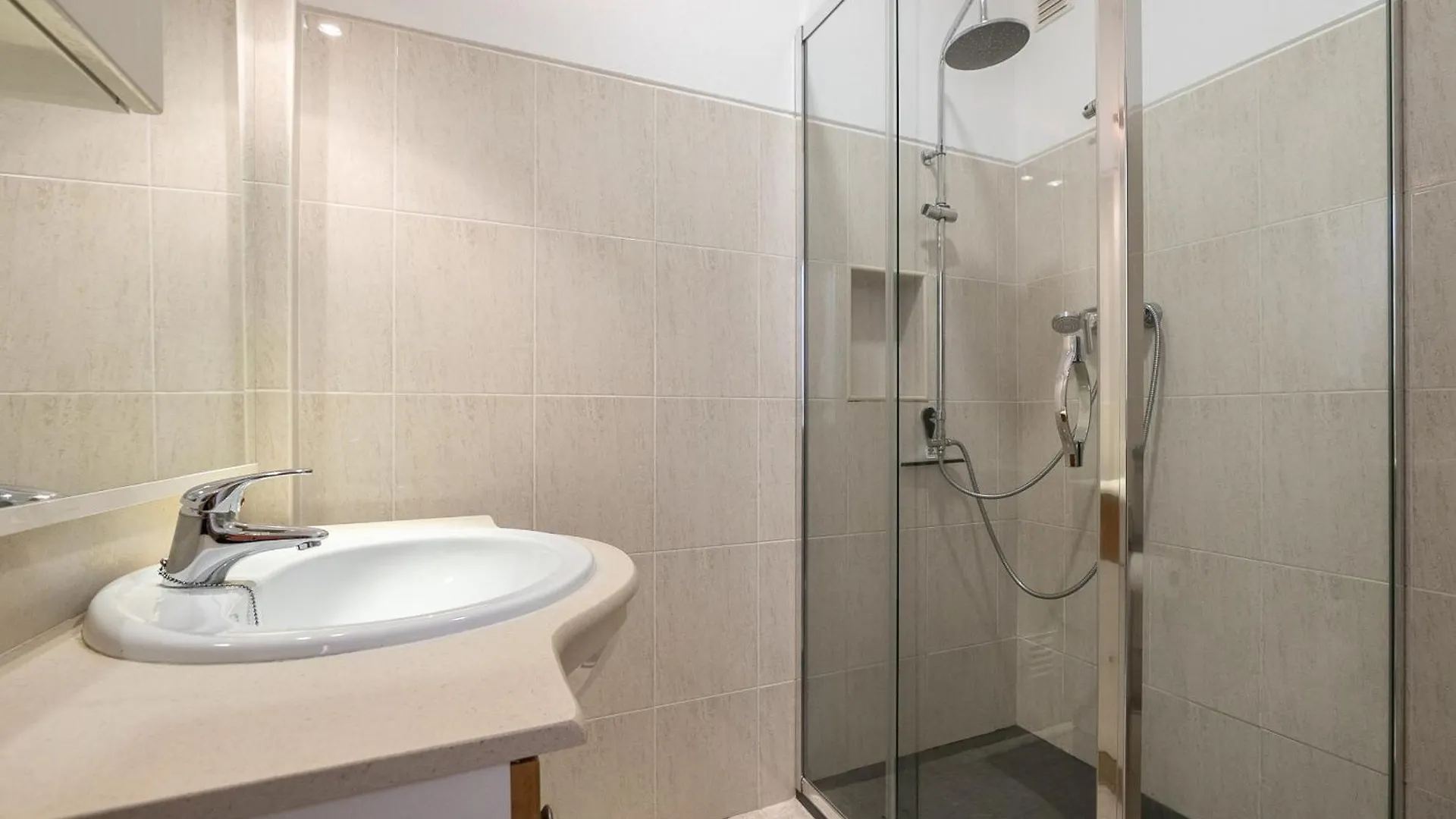 1 Bedroom Apartment By Algarvemanta Manta Rota Portugal